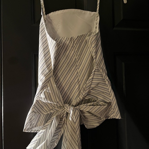 VENUS Top - Picture 3 of 7